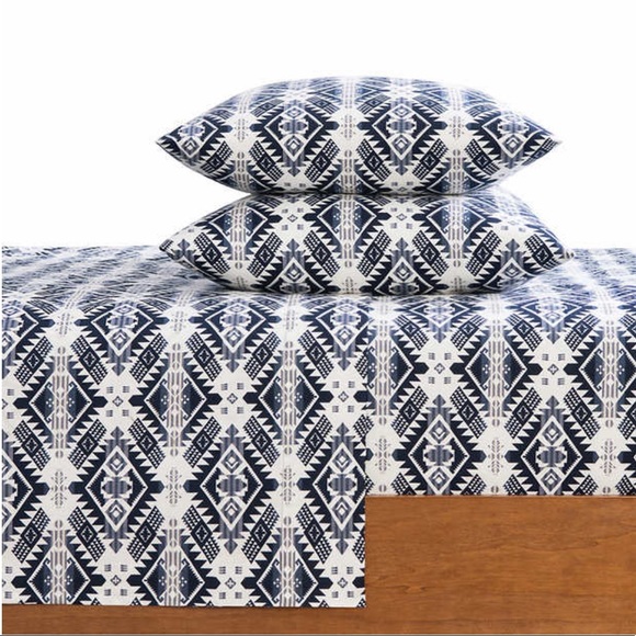 Pendleton 4-Piece Flannel Sheet Set Westward Journey Dark Blue King - Picture 2 of 4